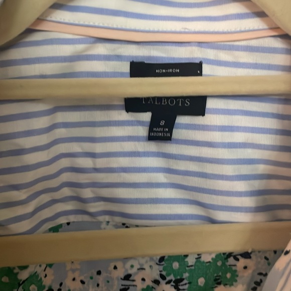 Talbots NON-IRON PERFECT SHIRT-Size 8 - Picture 2 of 5